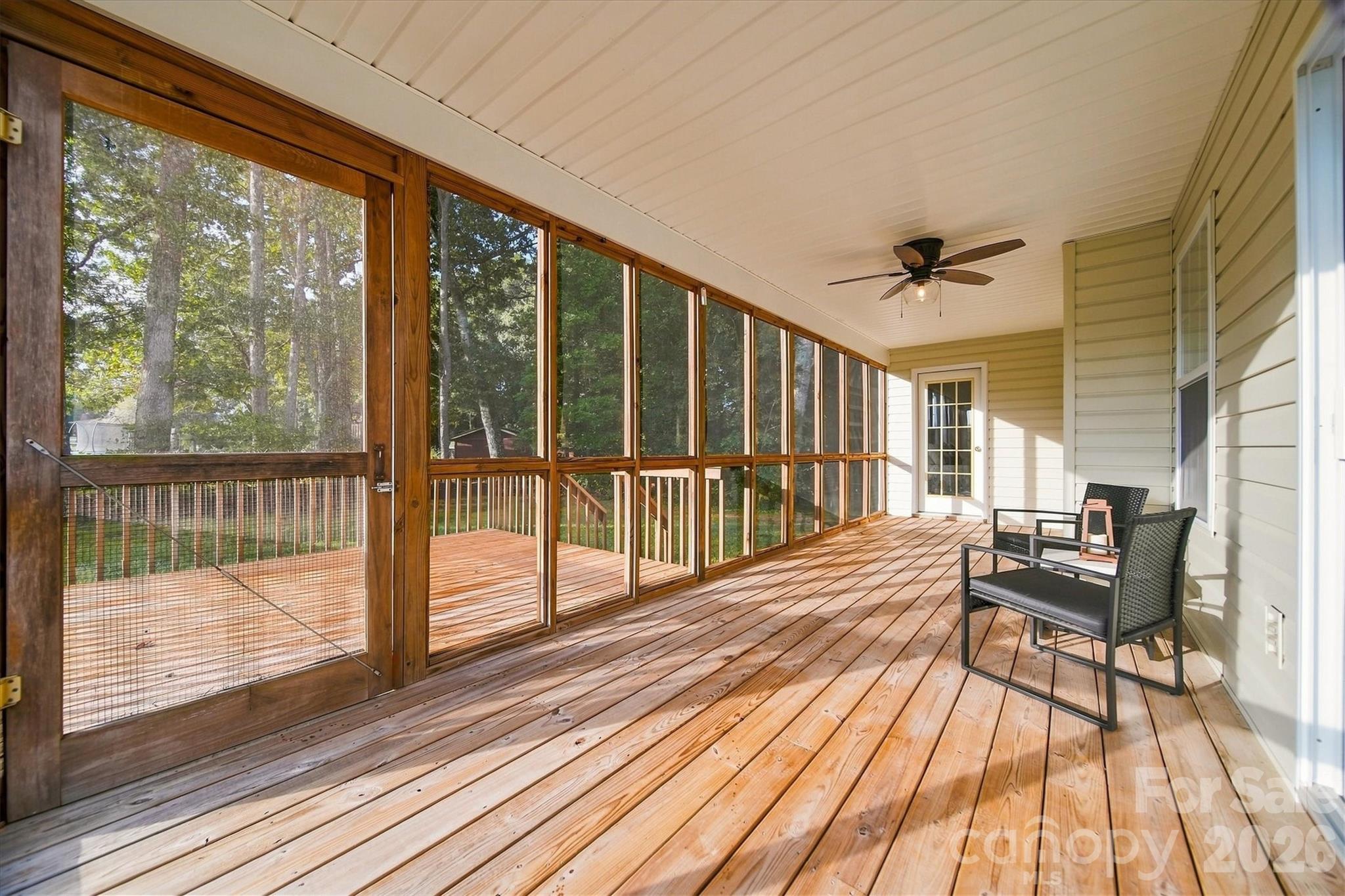 2556 23rd Street Drive NE — Hickory
