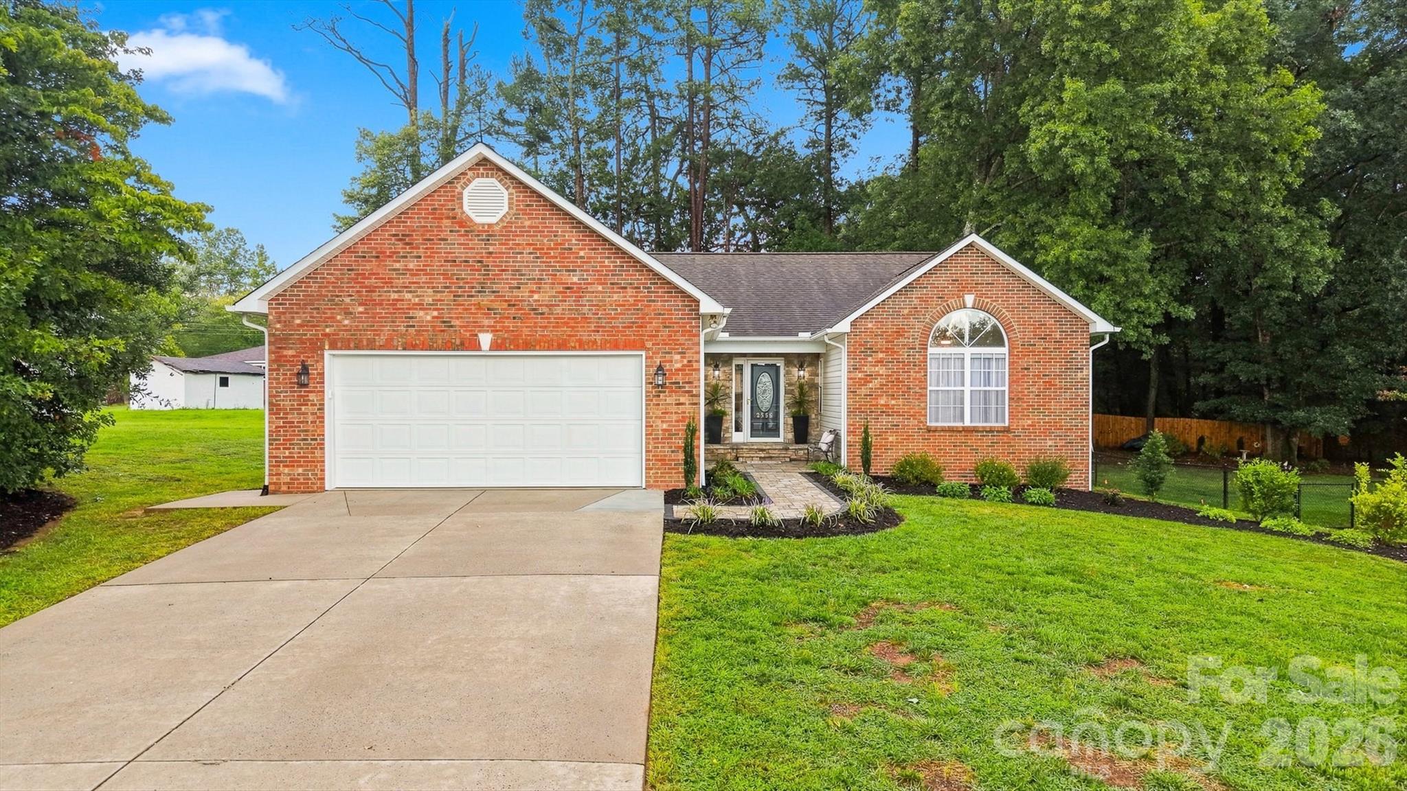 2556 23rd Street Drive NE — Hickory