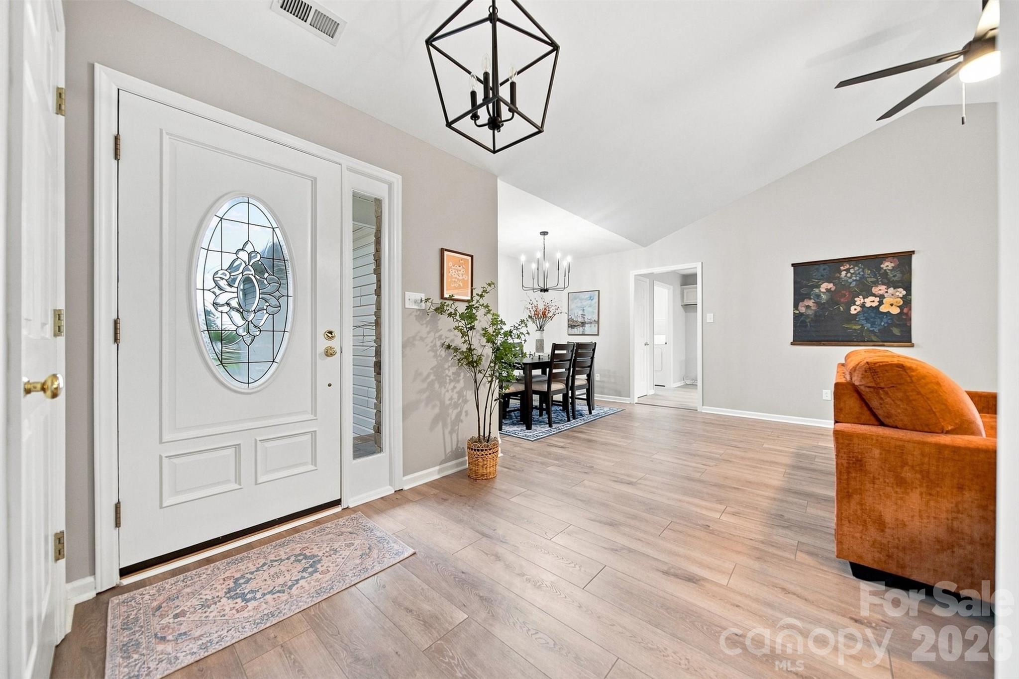 2556 23rd Street Drive NE — Hickory