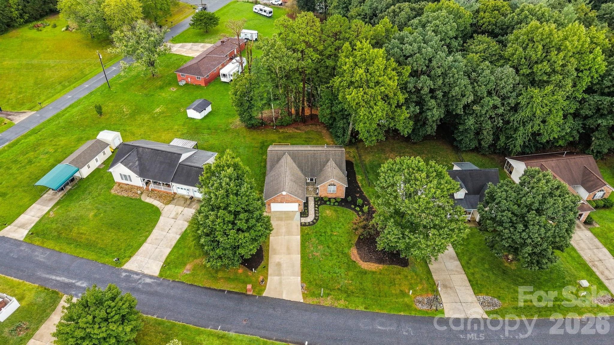 2556 23rd Street Drive NE — Hickory