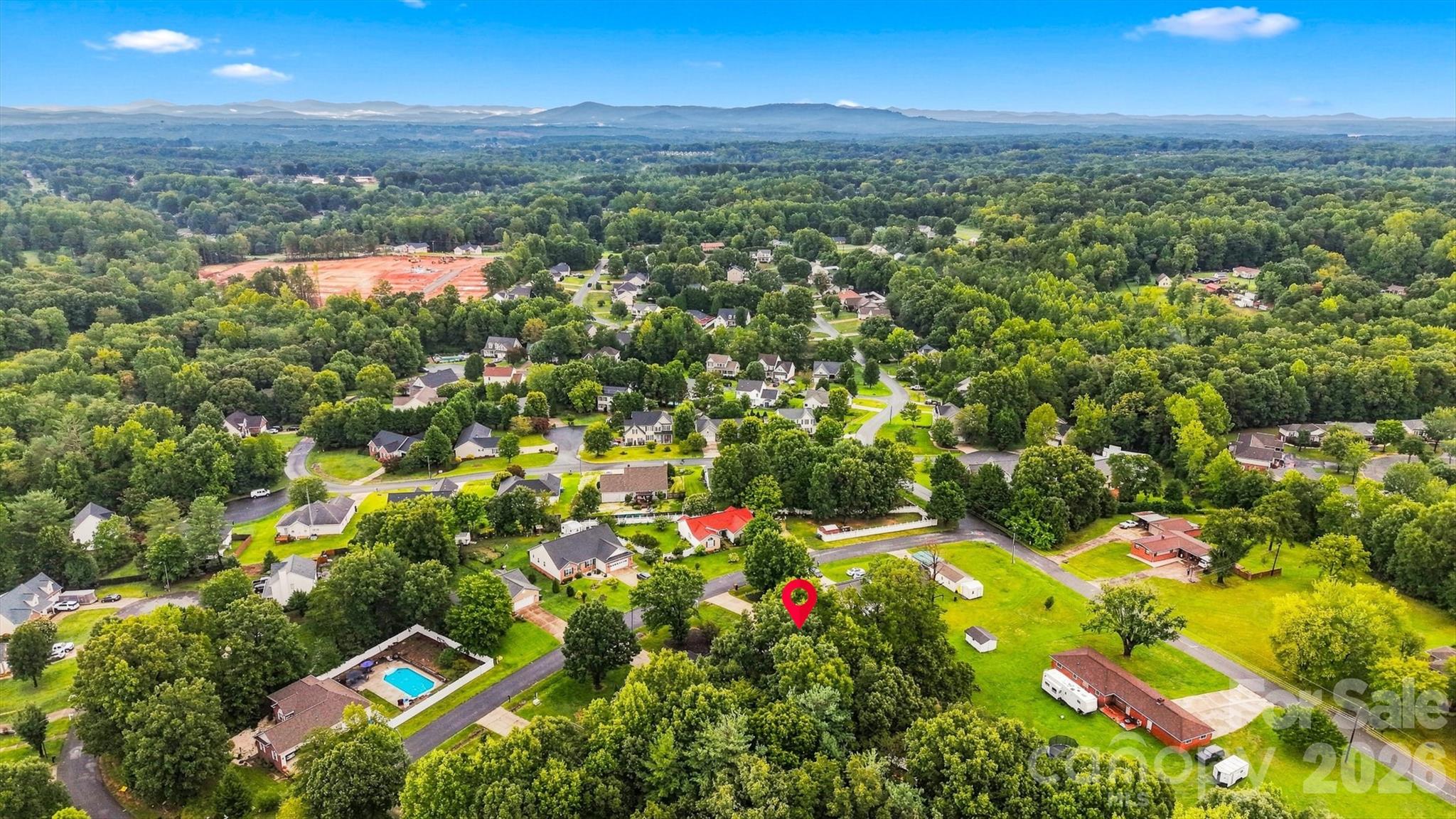 2556 23rd Street Drive NE — Hickory