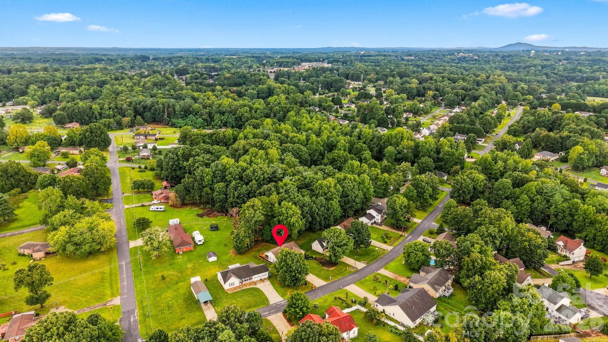 2556 23rd Street Drive NE — Hickory