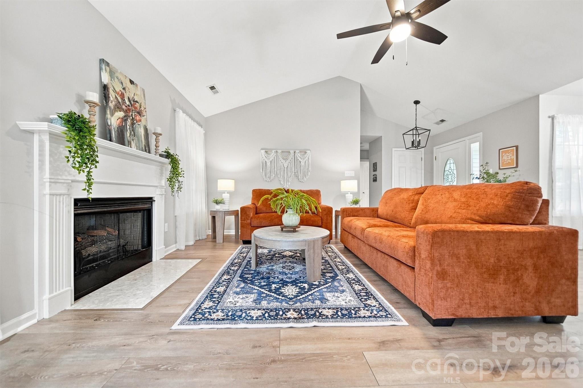 2556 23rd Street Drive NE — Hickory