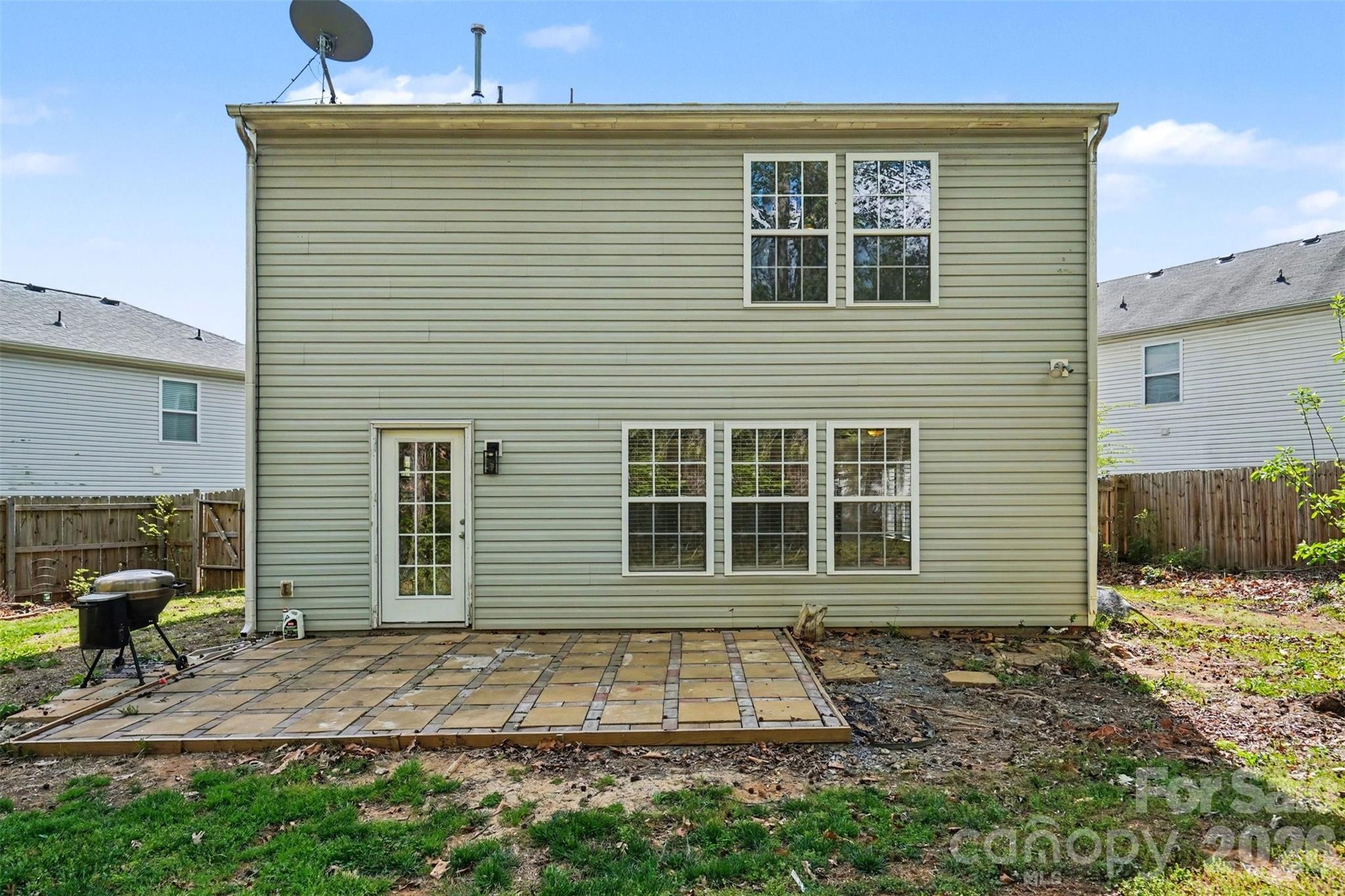 2648 Stream Bank Drive — Charlotte