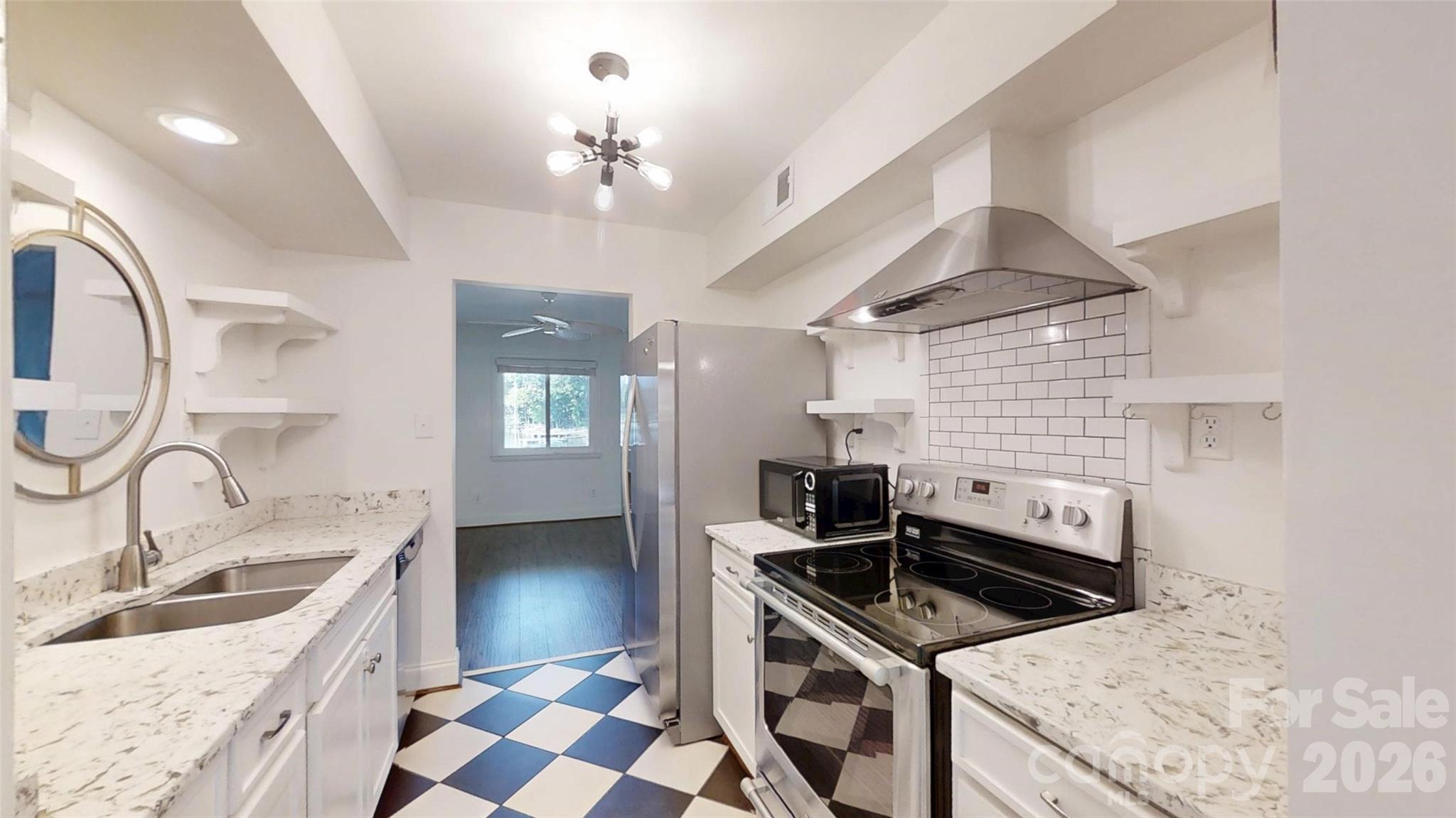 8014 Westcape Drive — Denver