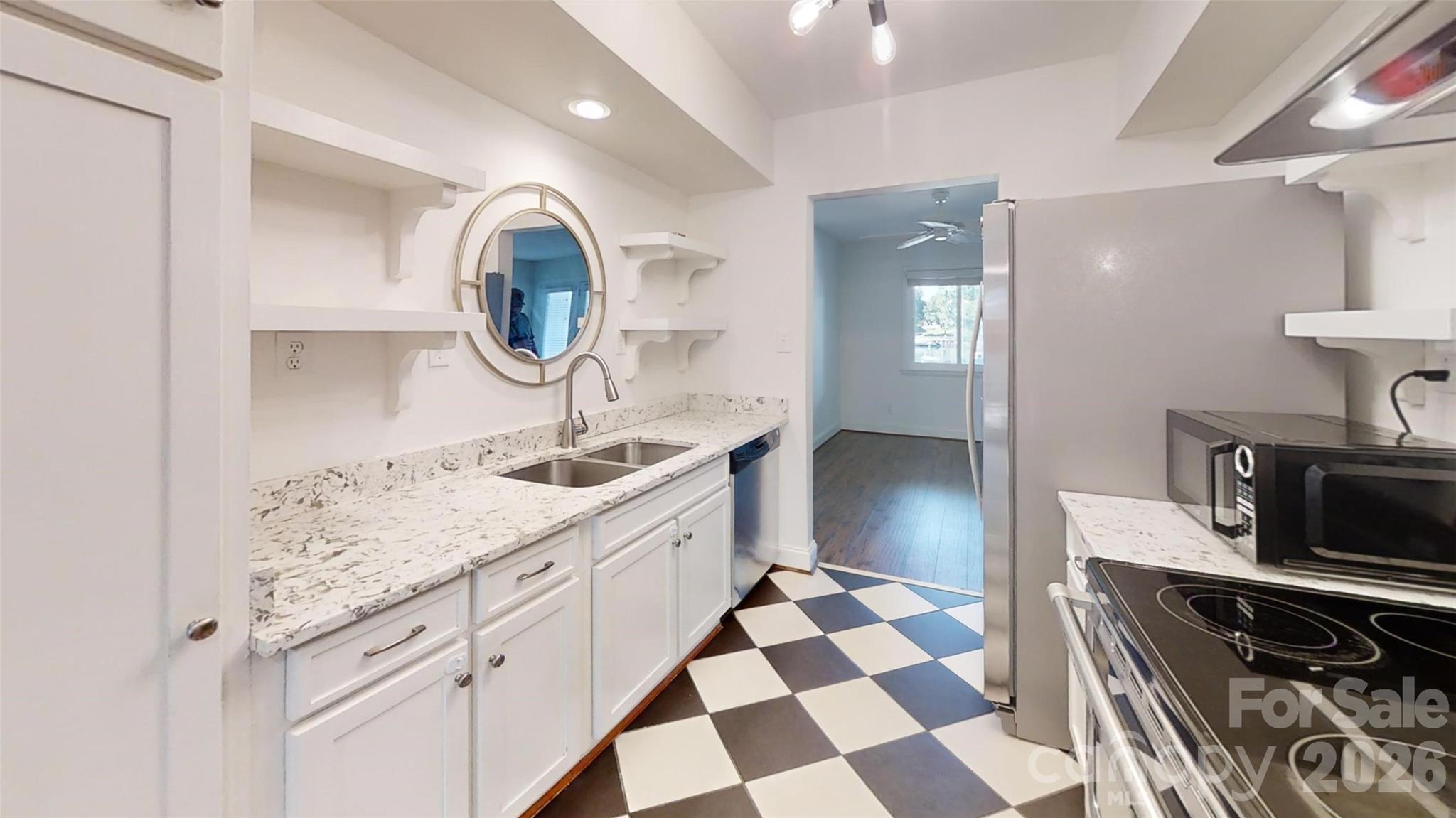 8014 Westcape Drive — Denver
