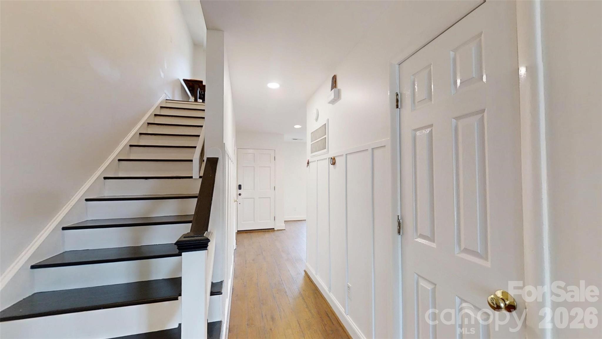 8014 Westcape Drive — Denver