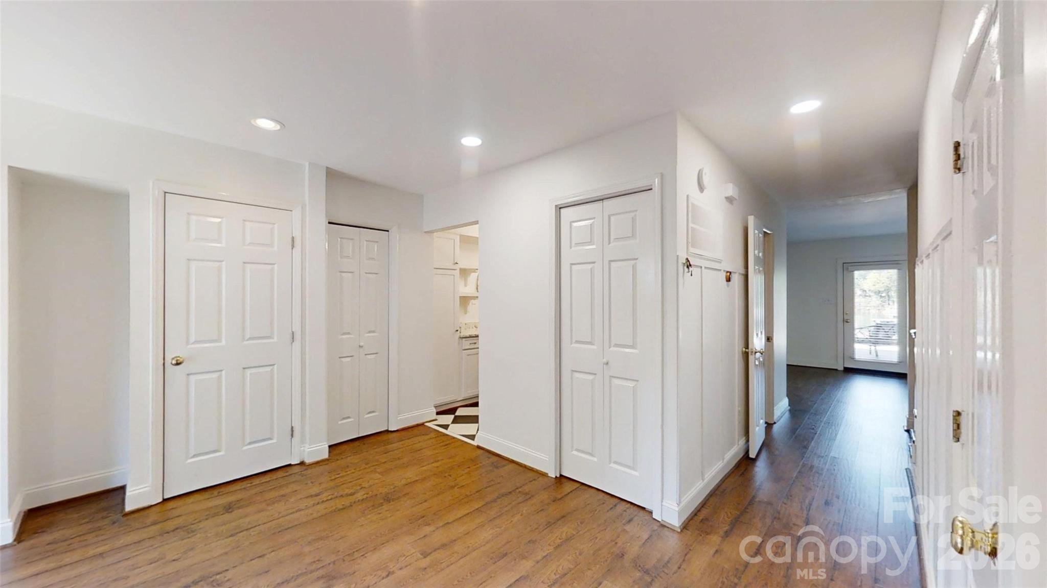8014 Westcape Drive — Denver