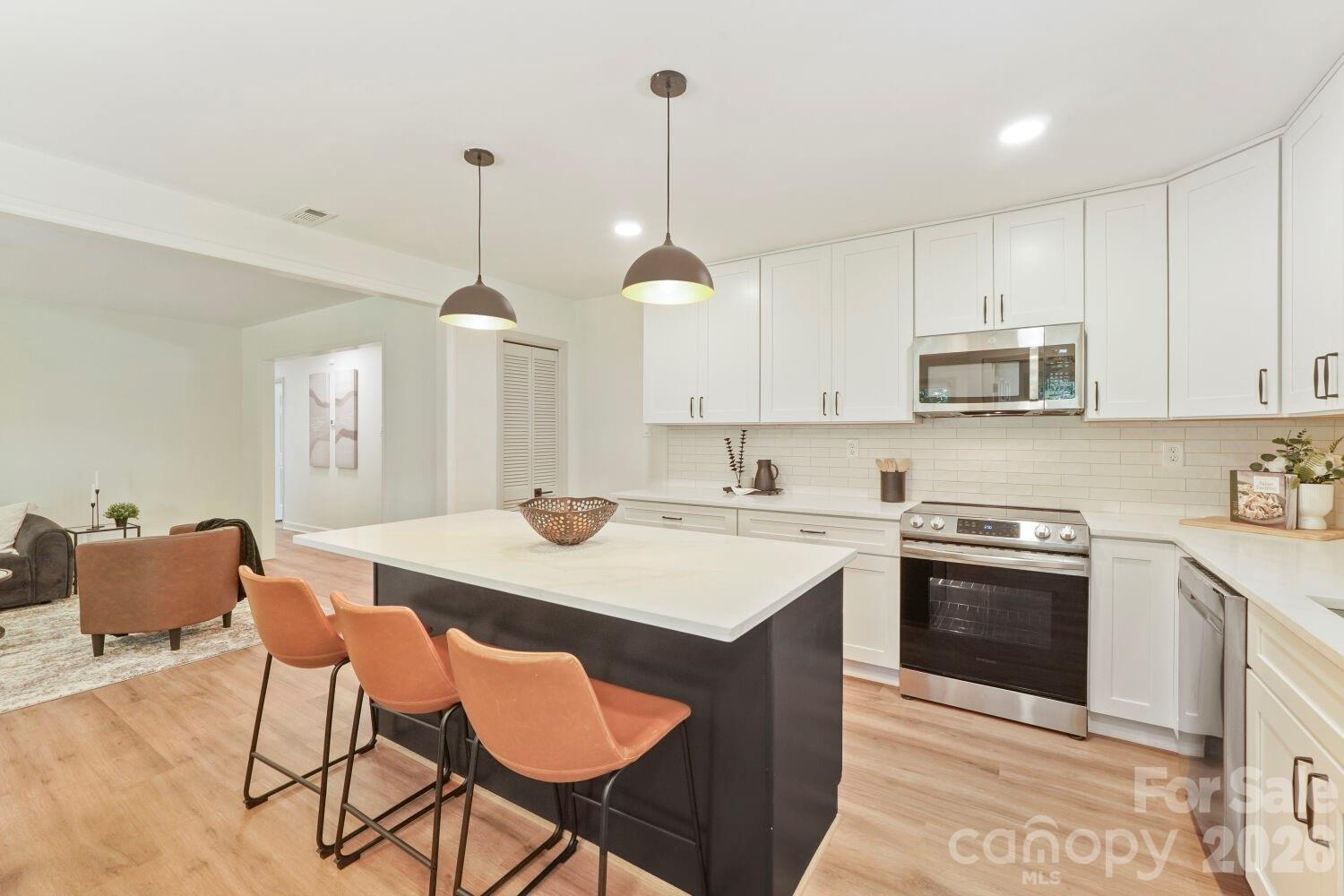 900 Burtonwood Circle — Charlotte