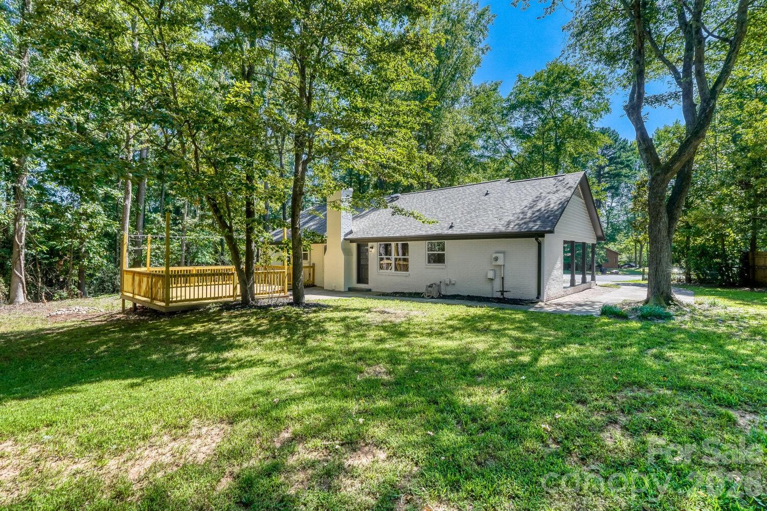 900 Burtonwood Circle — Charlotte
