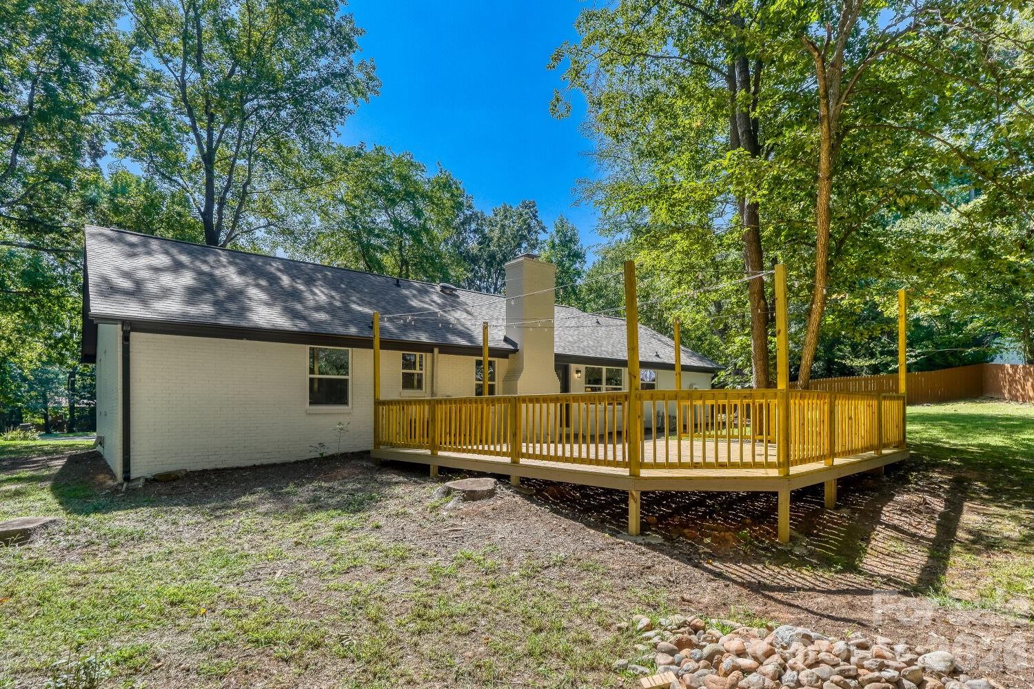 900 Burtonwood Circle — Charlotte