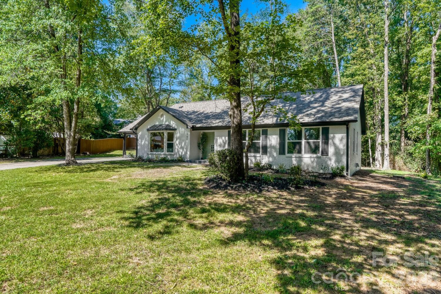 900 Burtonwood Circle — Charlotte