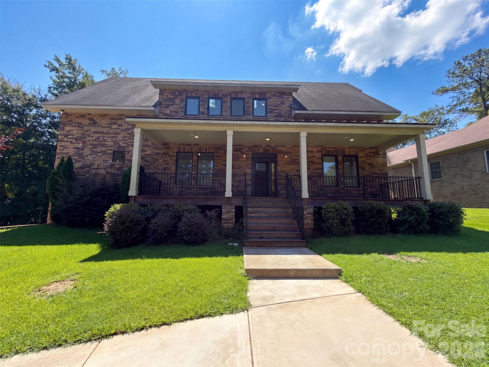 132 Cottage Creek Court — York