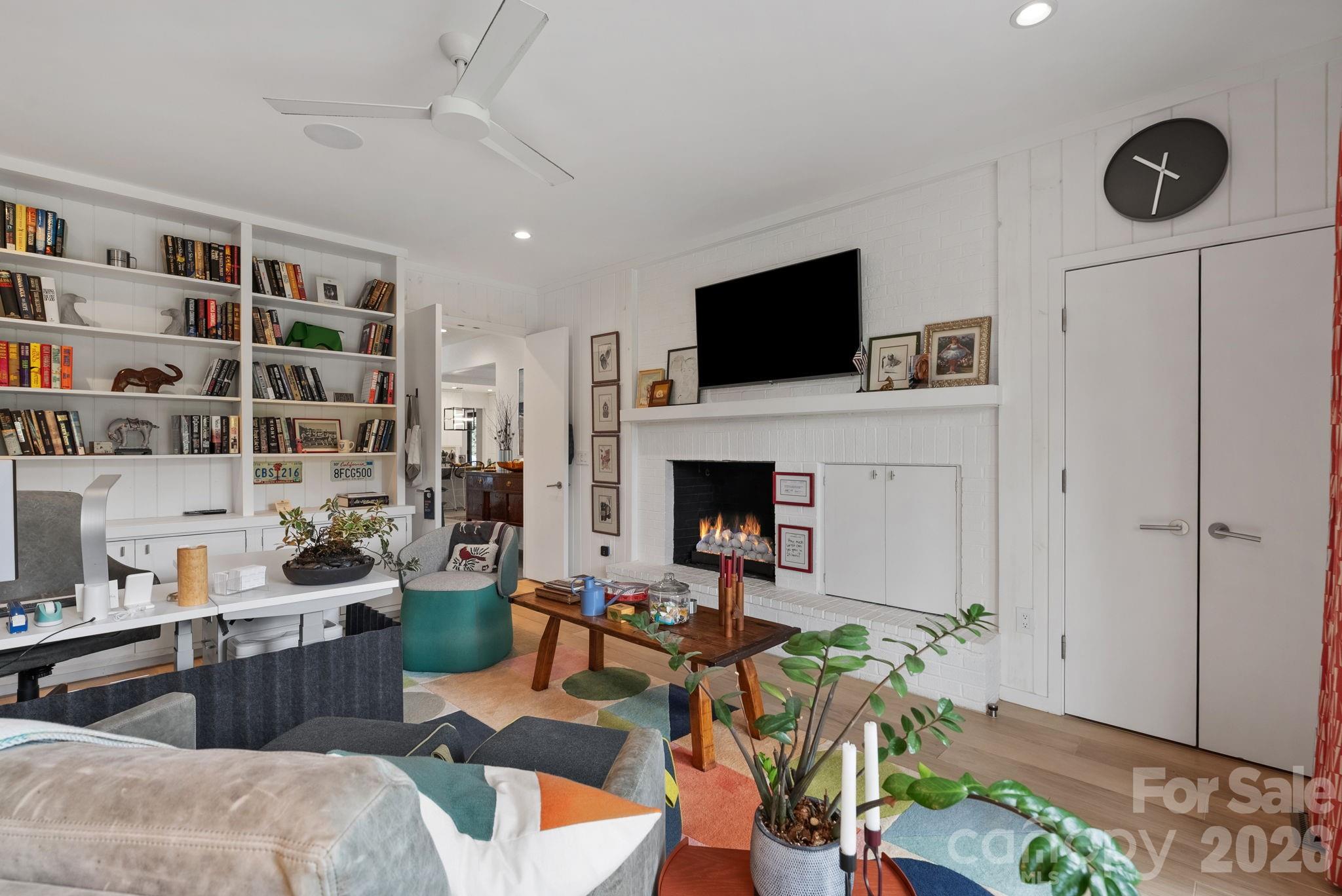 159 Silver Fox Lane — Tryon