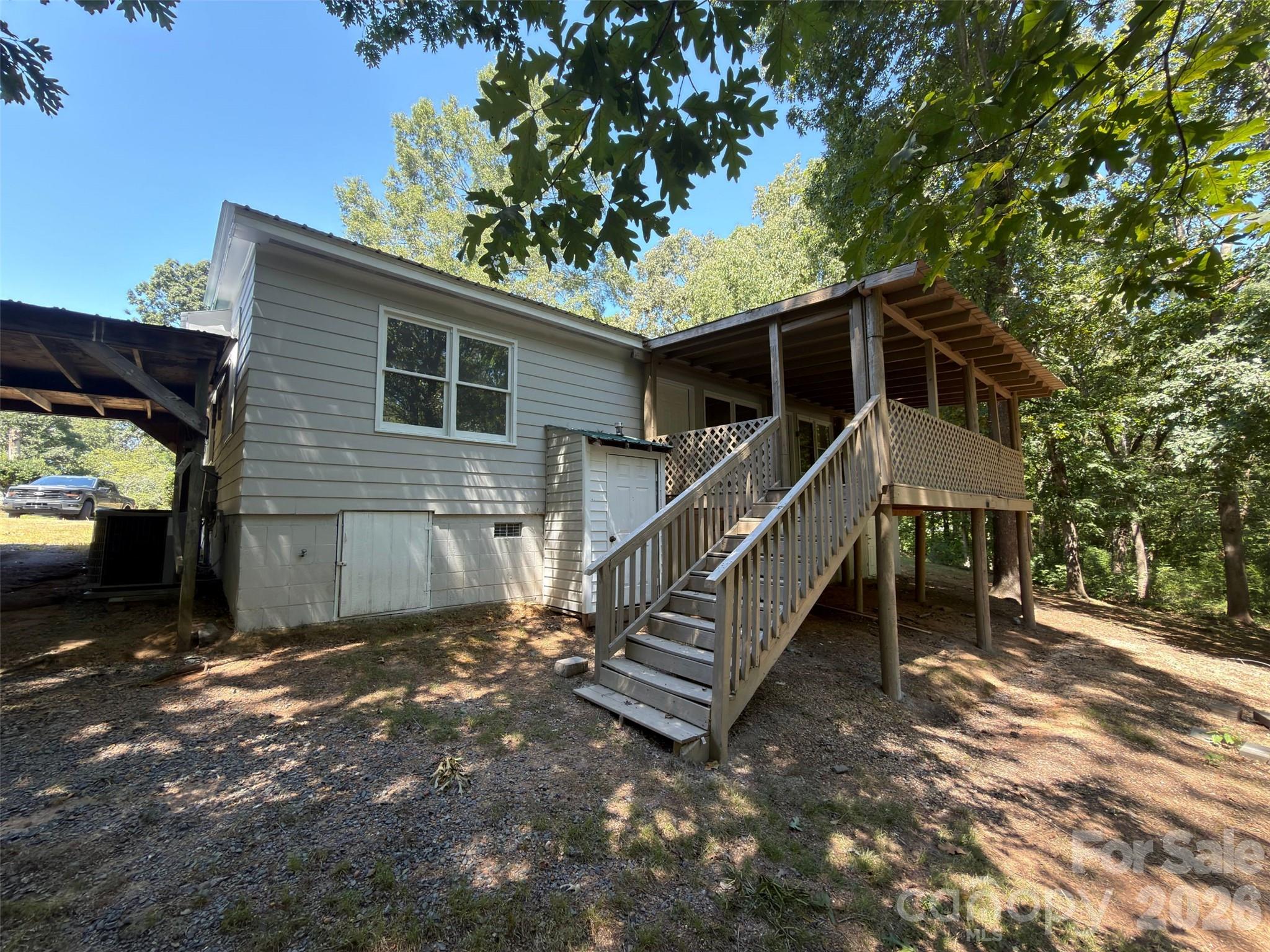 1018 Wade Rorie Road — Wingate
