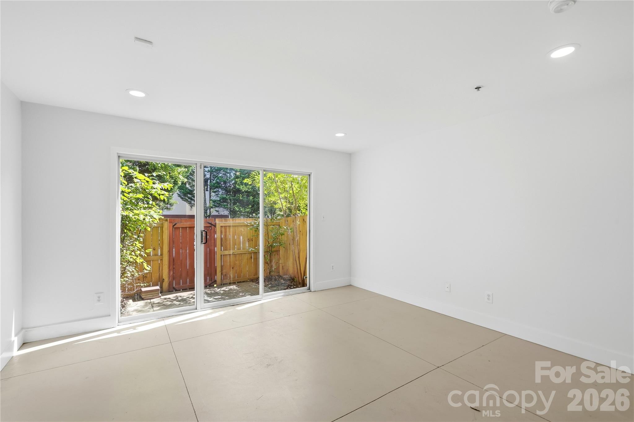 2090 Atherton Heights Lane — Charlotte