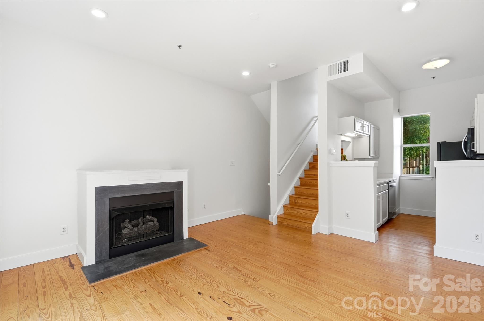 2090 Atherton Heights Lane — Charlotte