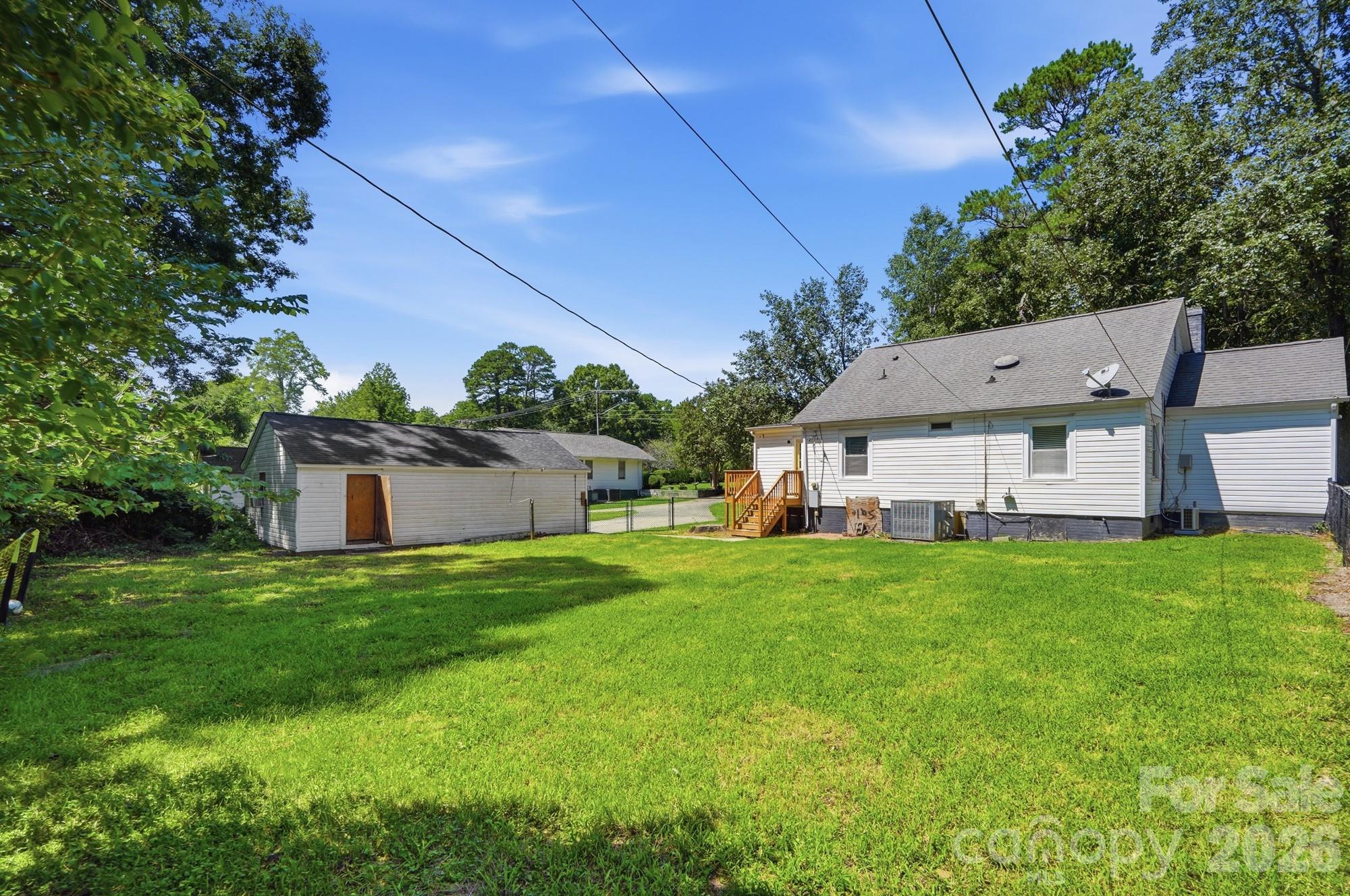 1901 Linwood Road — Gastonia