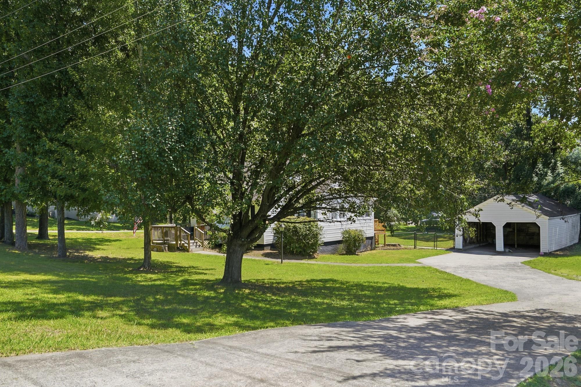 1901 Linwood Road — Gastonia