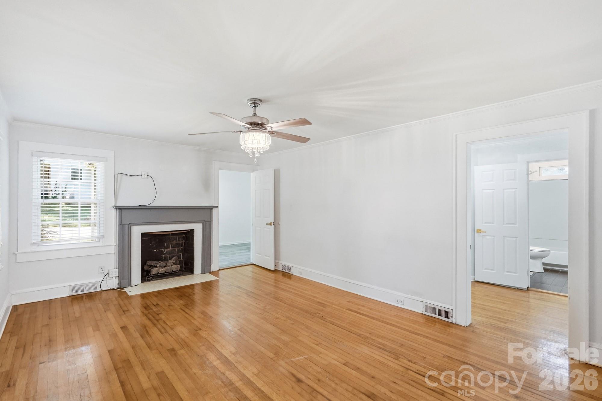1901 Linwood Road — Gastonia