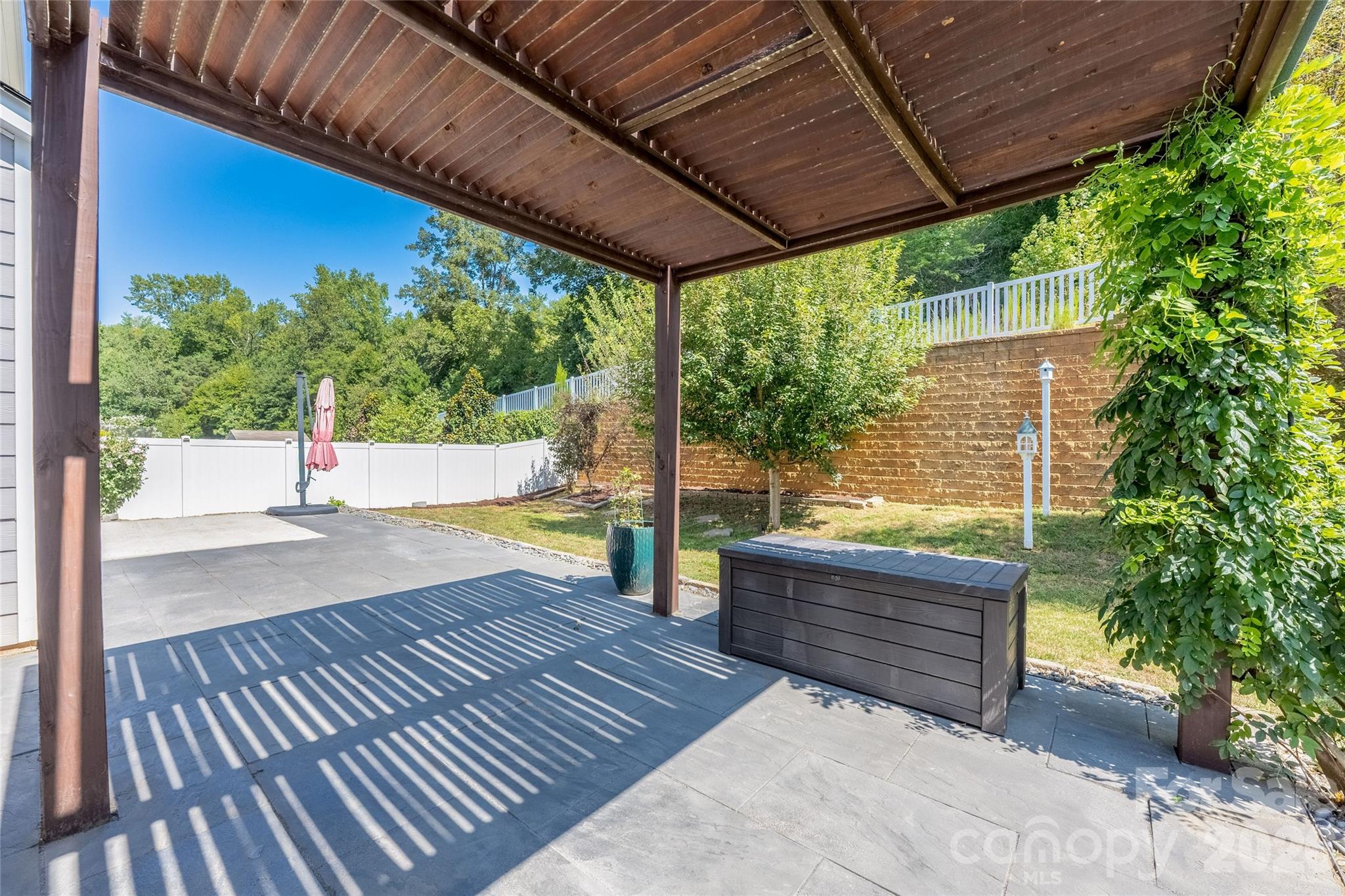 144 Chance Road — Mooresville