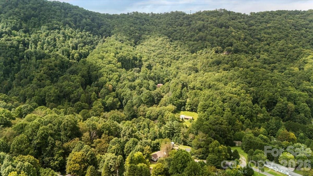 220 Powderhorn Drive — Waynesville