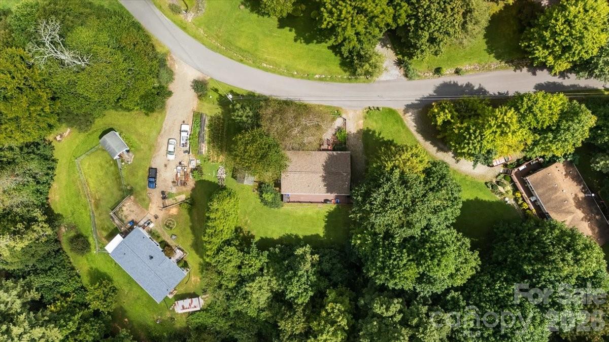 220 Powderhorn Drive — Waynesville