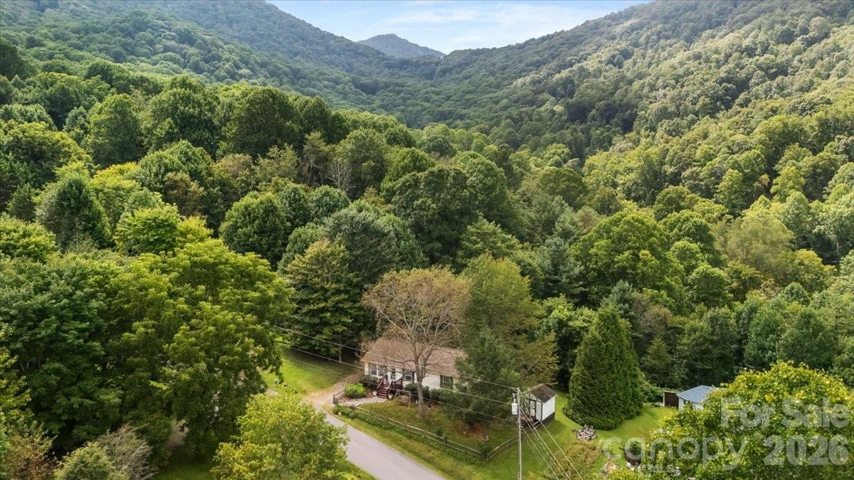 220 Powderhorn Drive — Waynesville