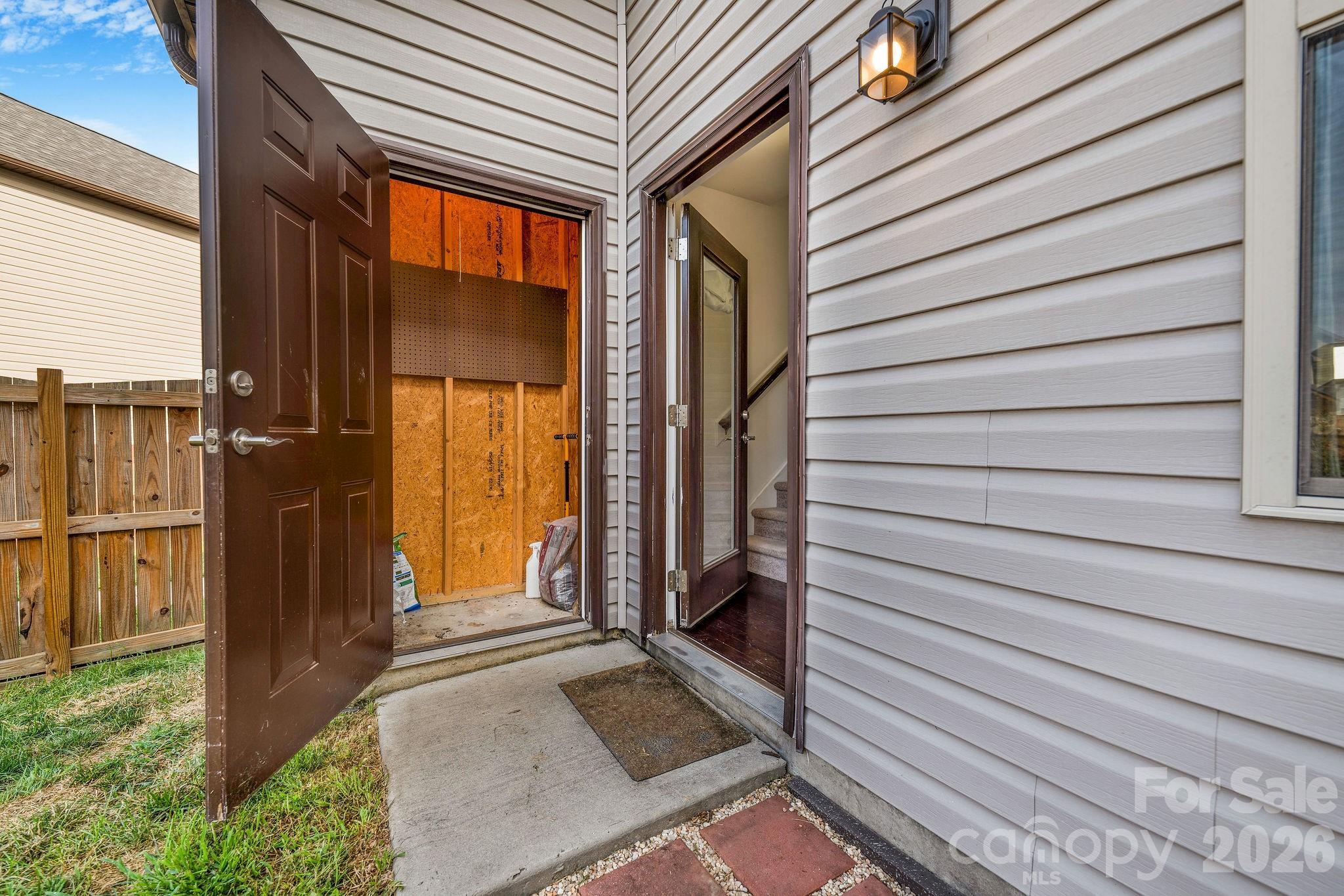 738 Cardwell Lane — Fletcher