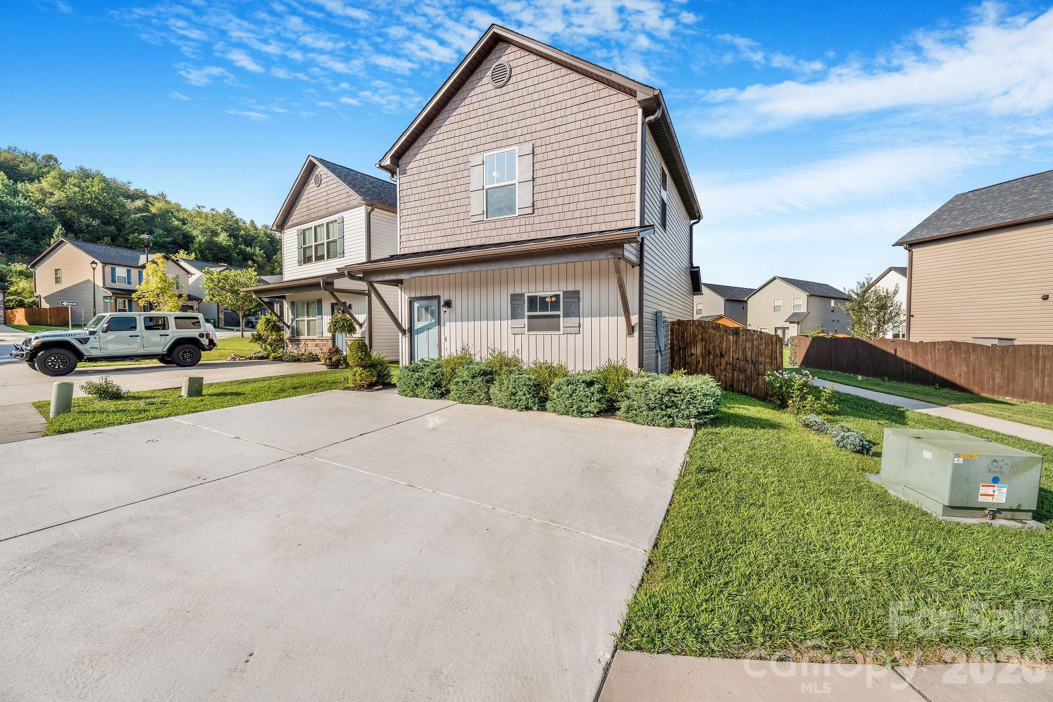 738 Cardwell Lane — Fletcher