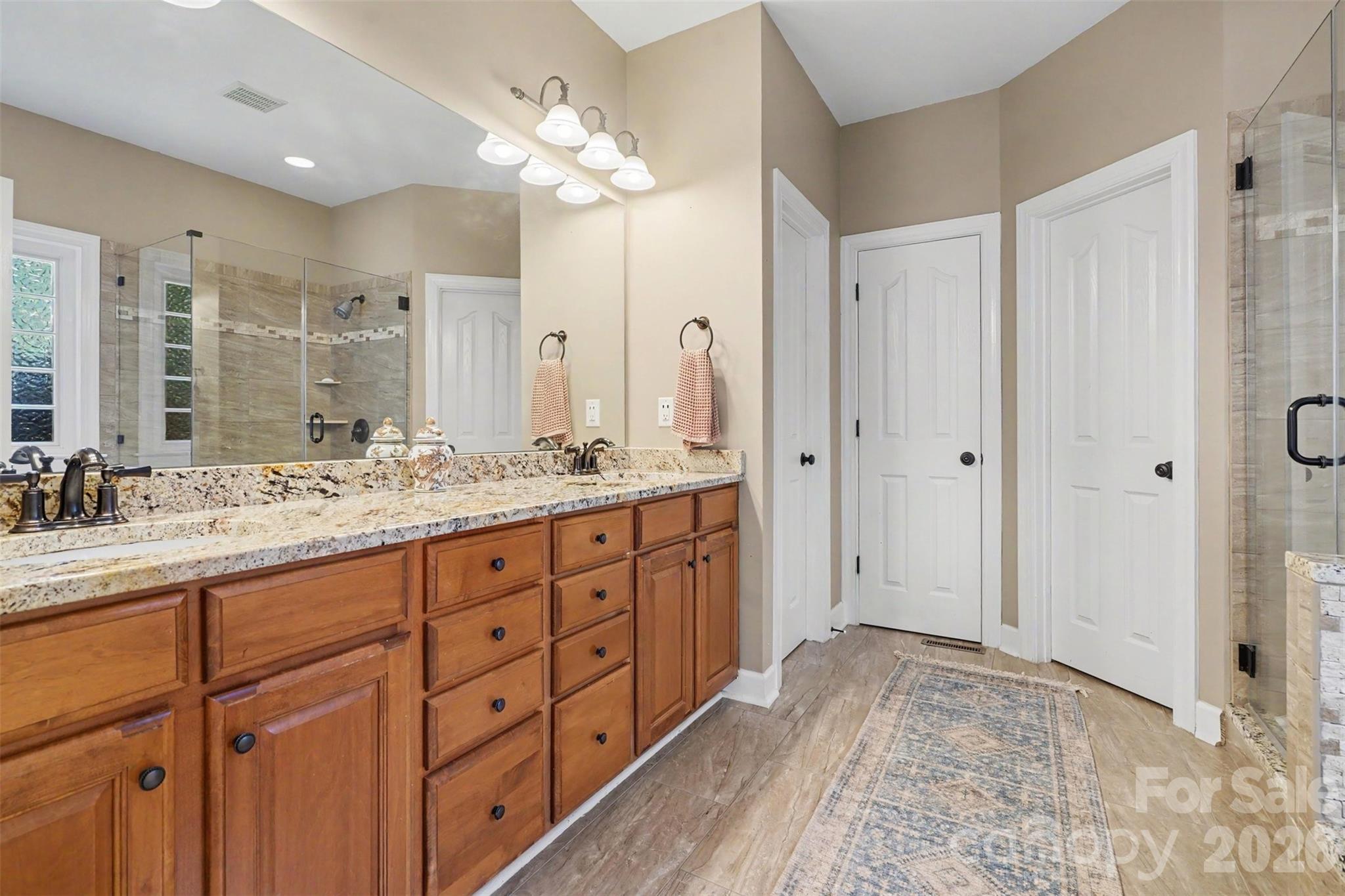 904 Carisbrooke Lane — Waxhaw