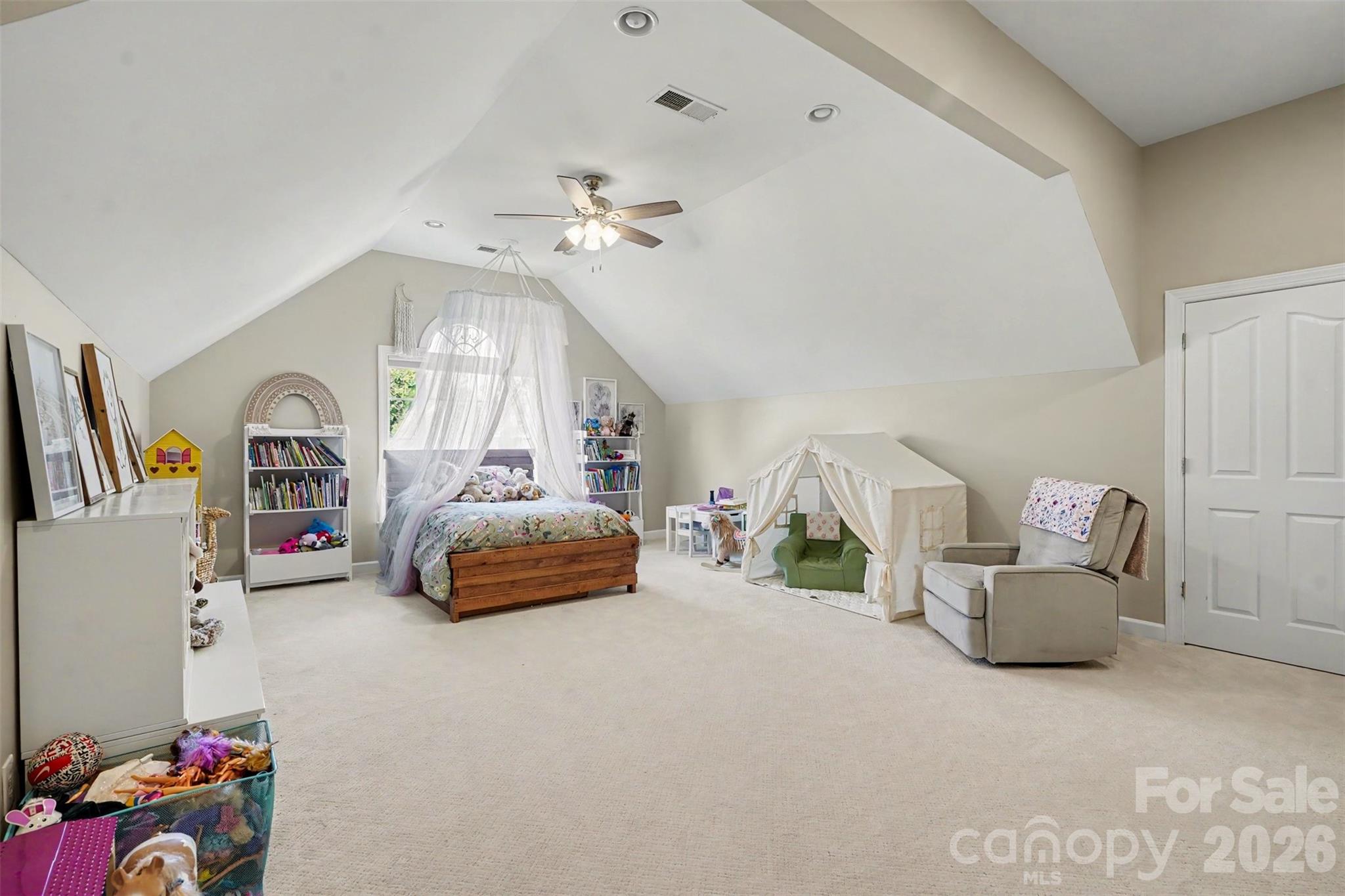 904 Carisbrooke Lane — Waxhaw