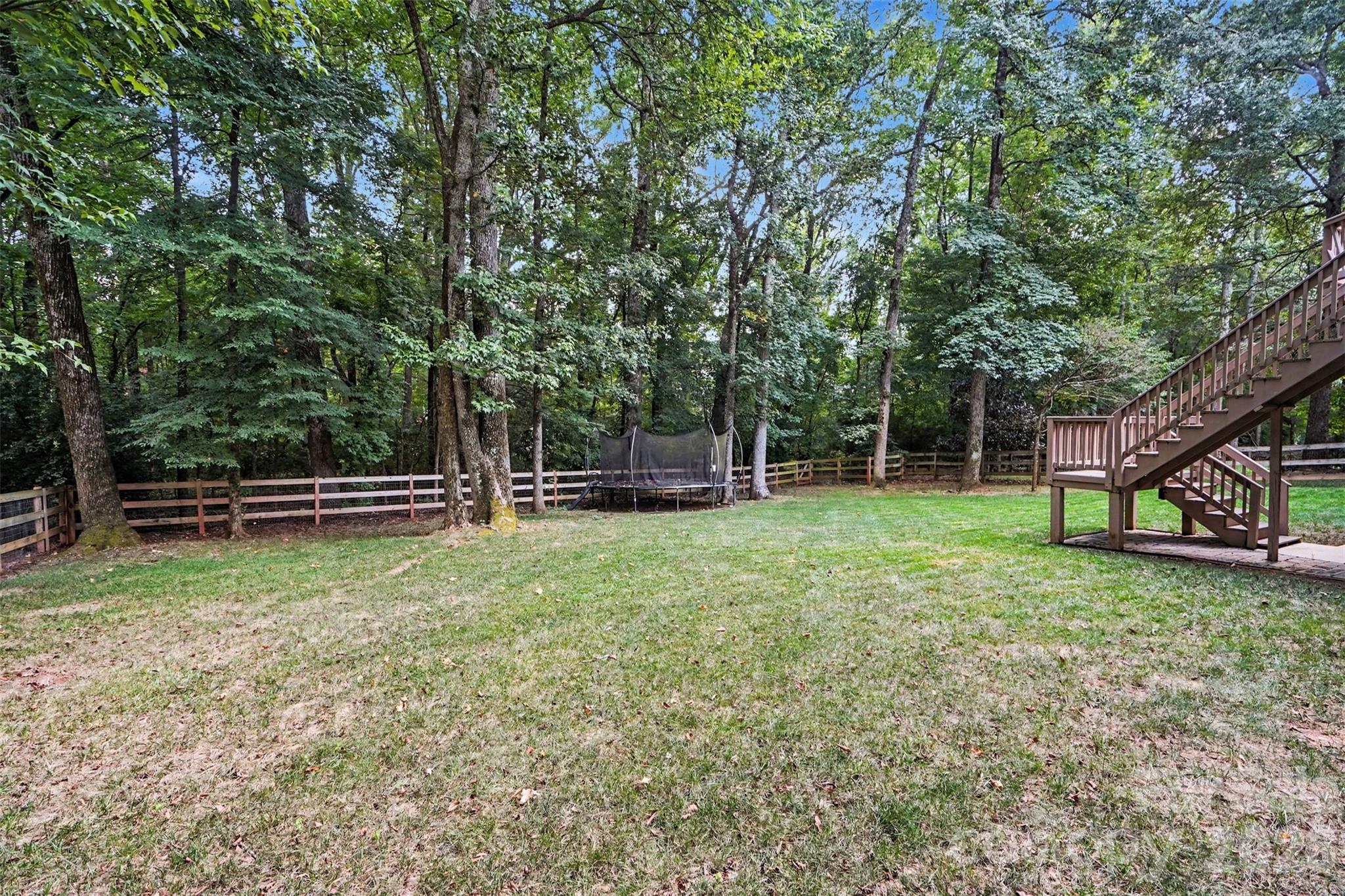 904 Carisbrooke Lane — Waxhaw