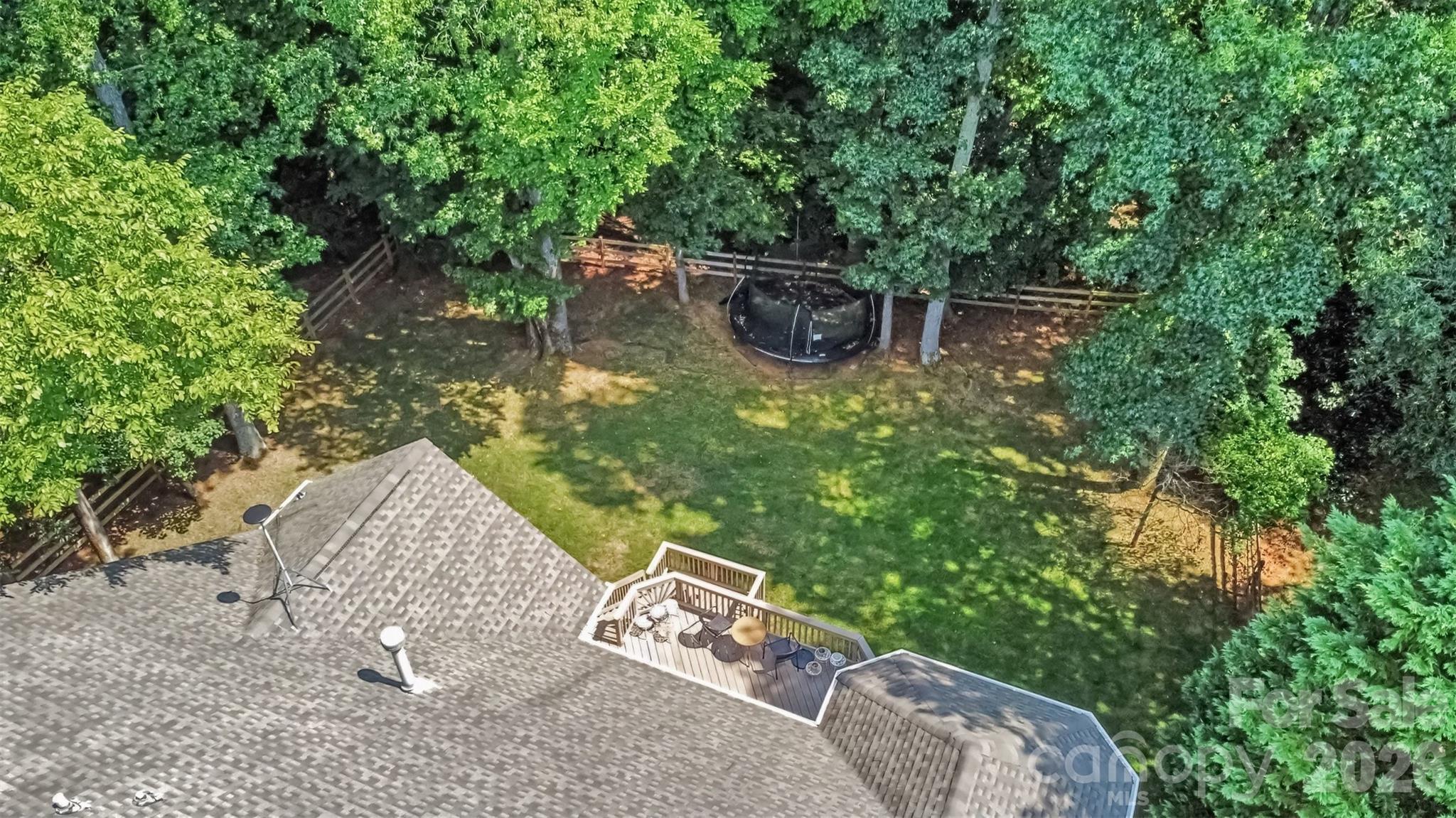 904 Carisbrooke Lane — Waxhaw
