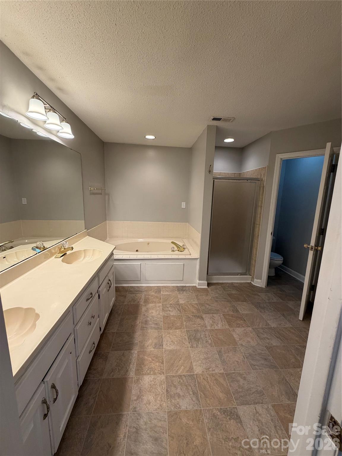 1611 Plantation Trail — Gastonia