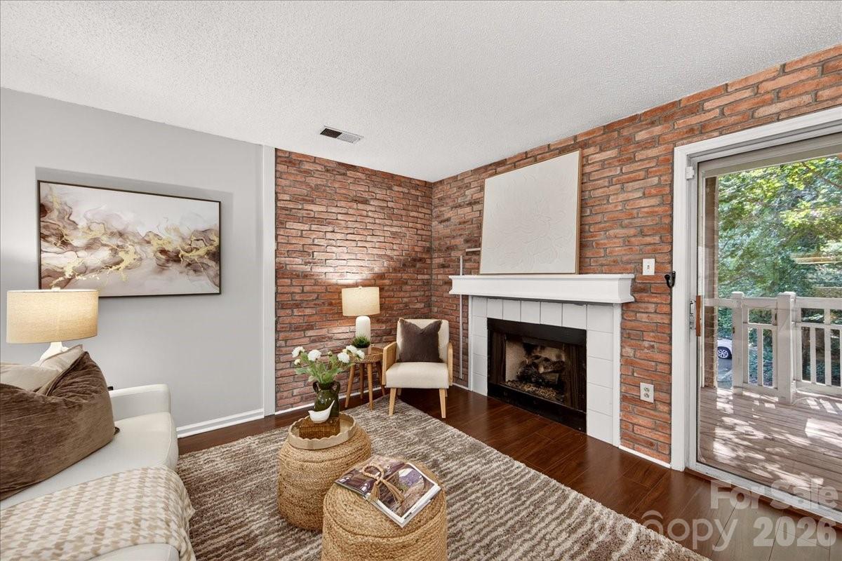 5011 Sharon Road #N — Charlotte