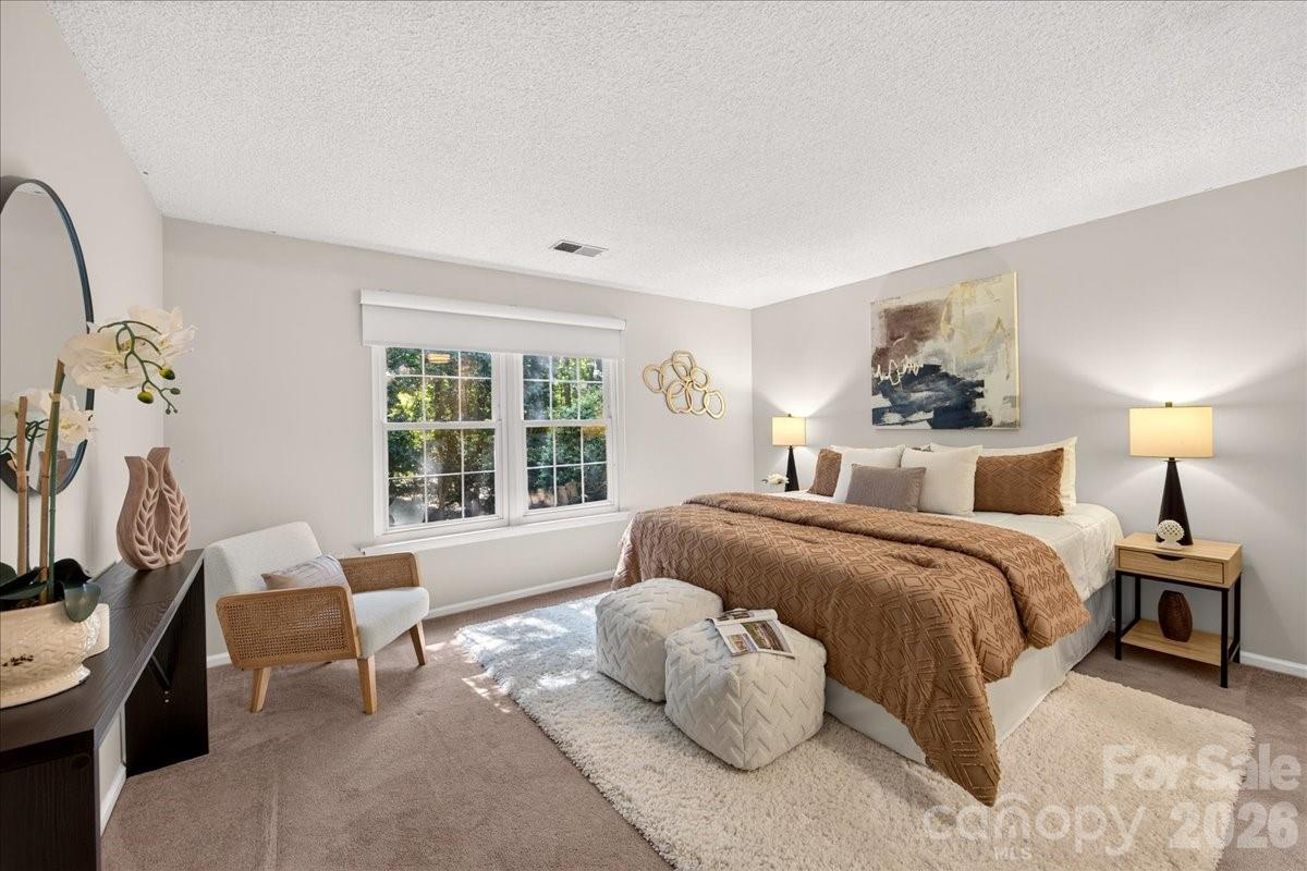 5011 Sharon Road #N — Charlotte