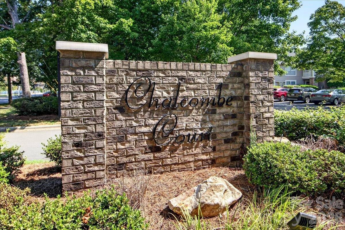 5011 Sharon Road #N — Charlotte