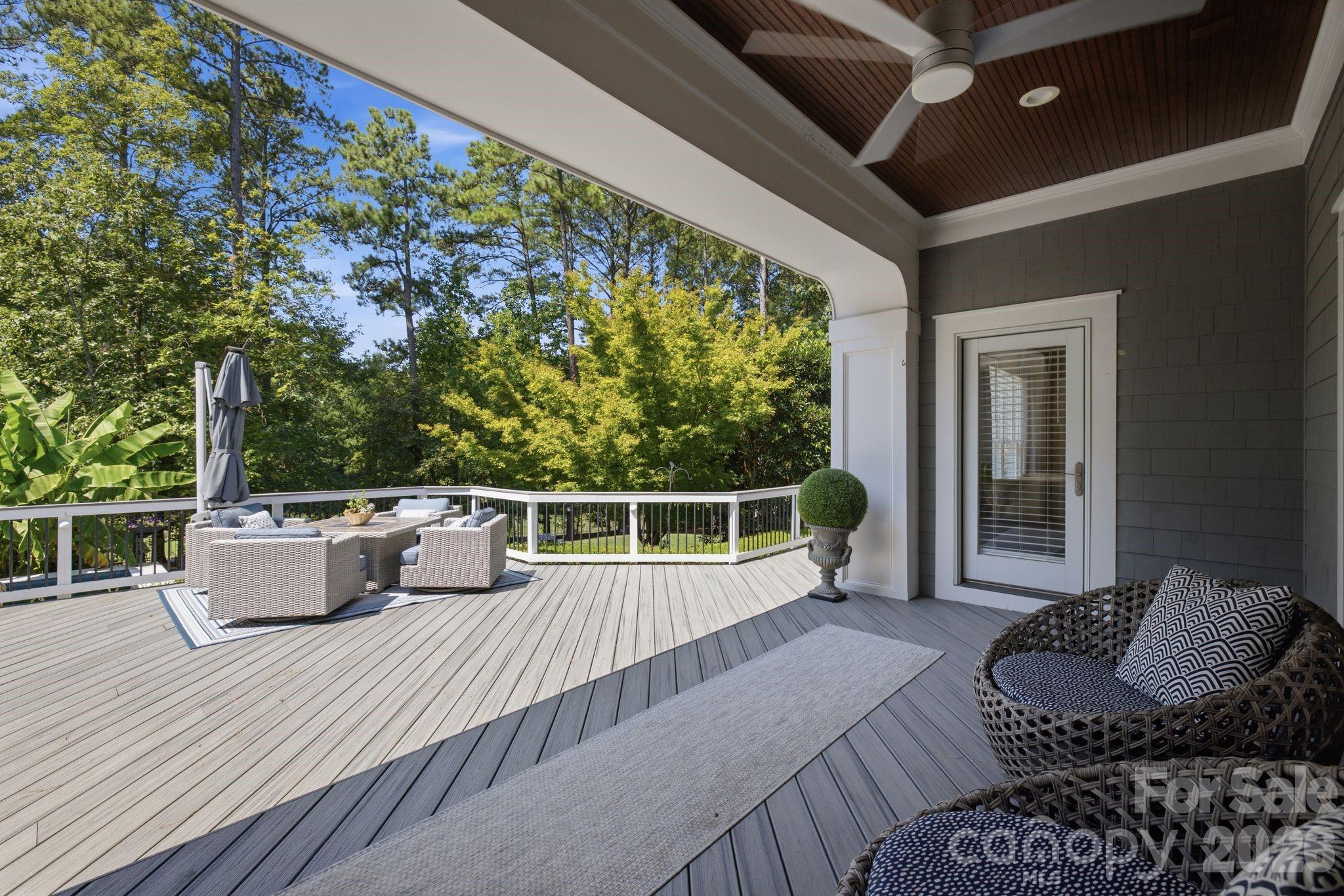 141 Stonewall Beach Lane — Mooresville
