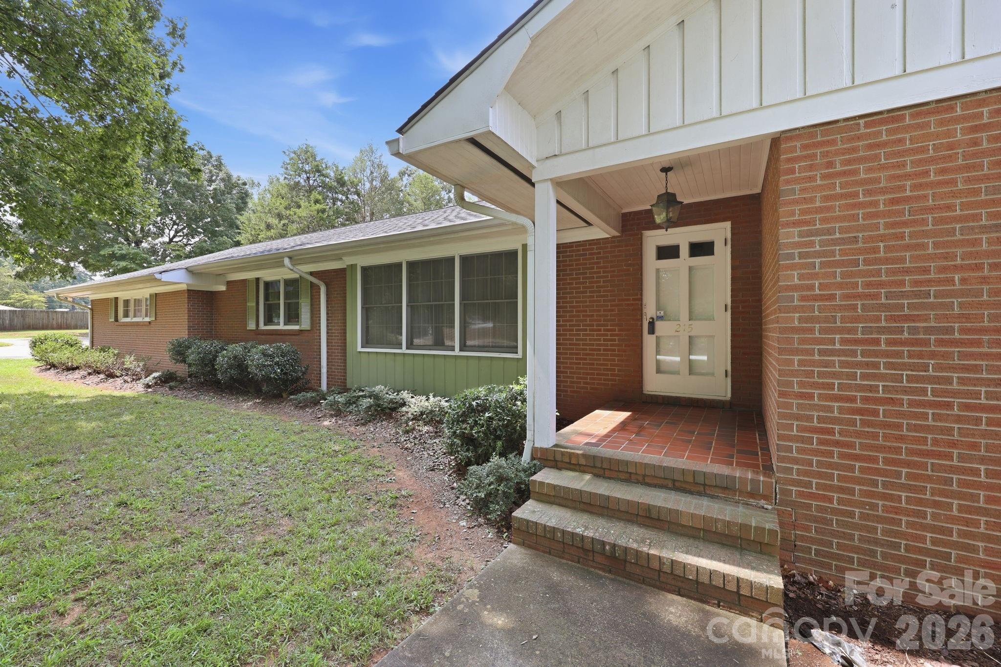 215 E Park Avenue — Granite Quarry