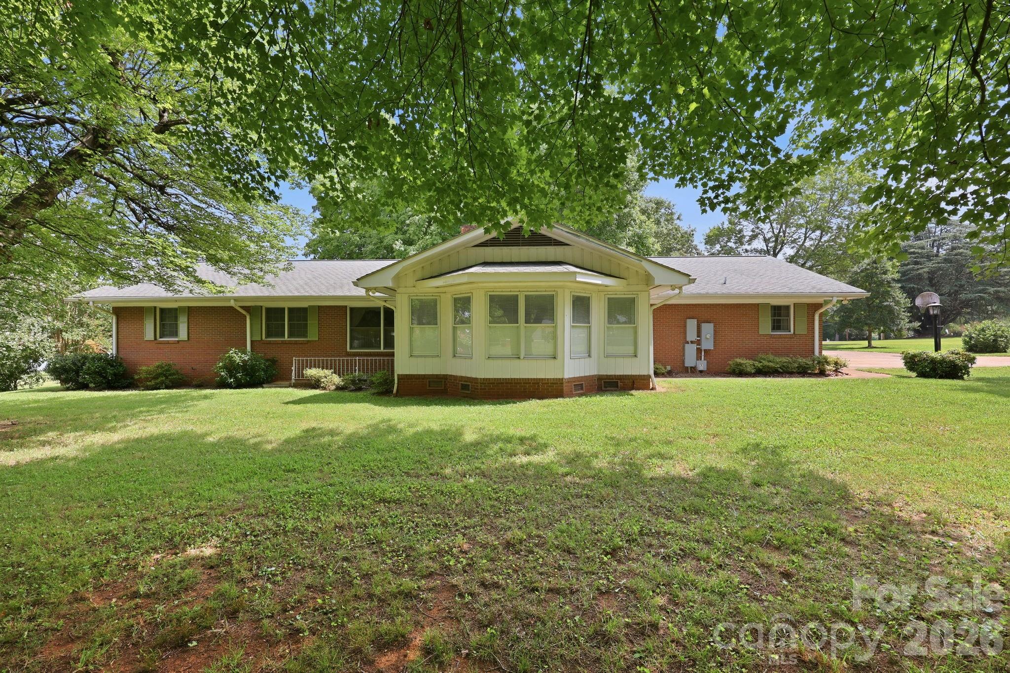 215 E Park Avenue — Granite Quarry