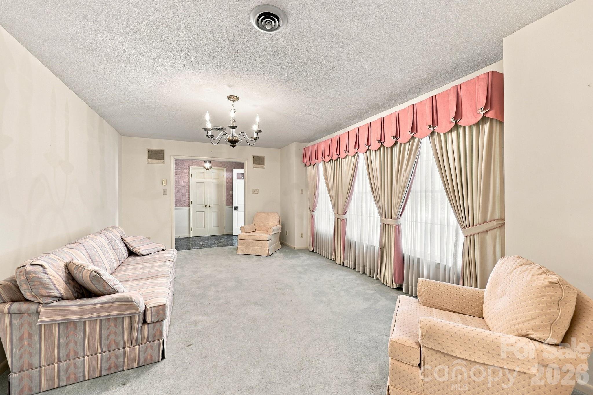 215 E Park Avenue — Granite Quarry