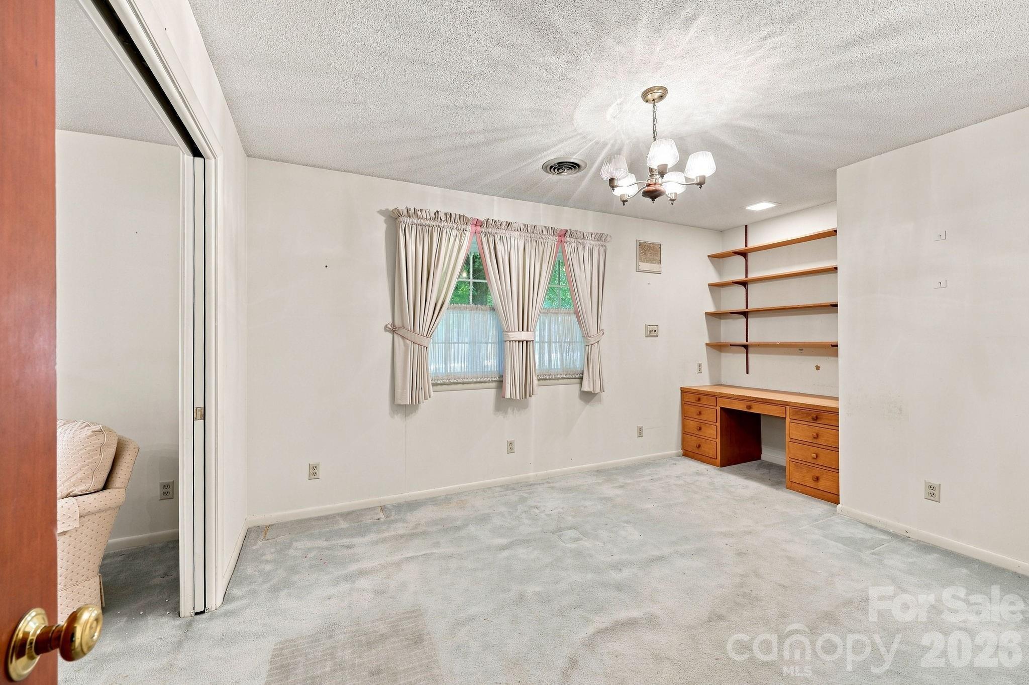 215 E Park Avenue — Granite Quarry