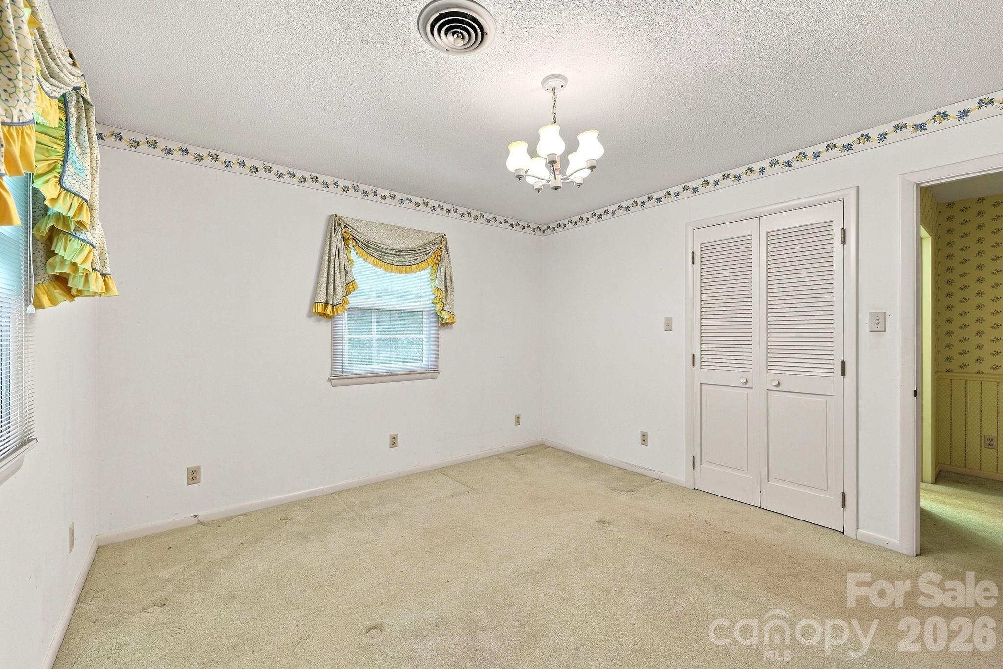 215 E Park Avenue — Granite Quarry