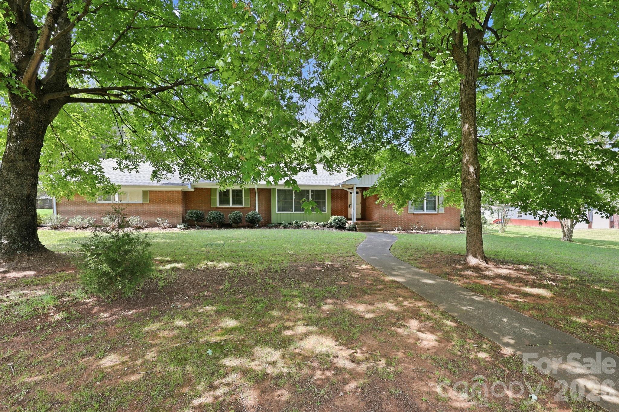 215 E Park Avenue — Granite Quarry