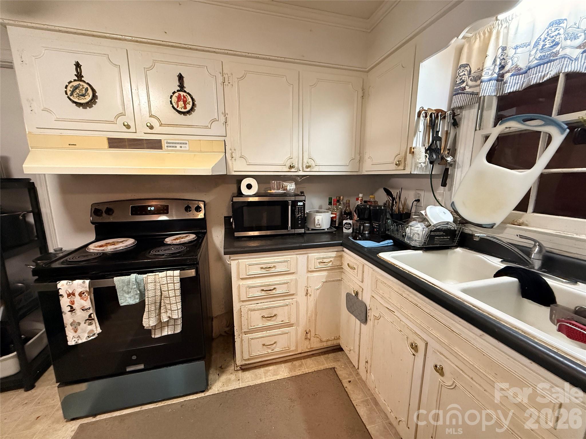 4310 Gillespie Court — Charlotte