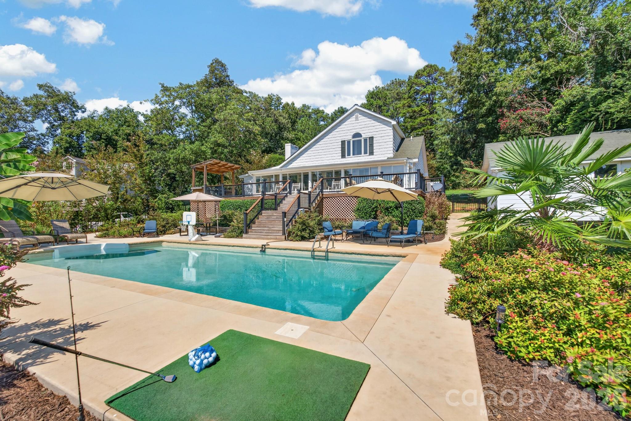 745 Anchor Road — Norwood