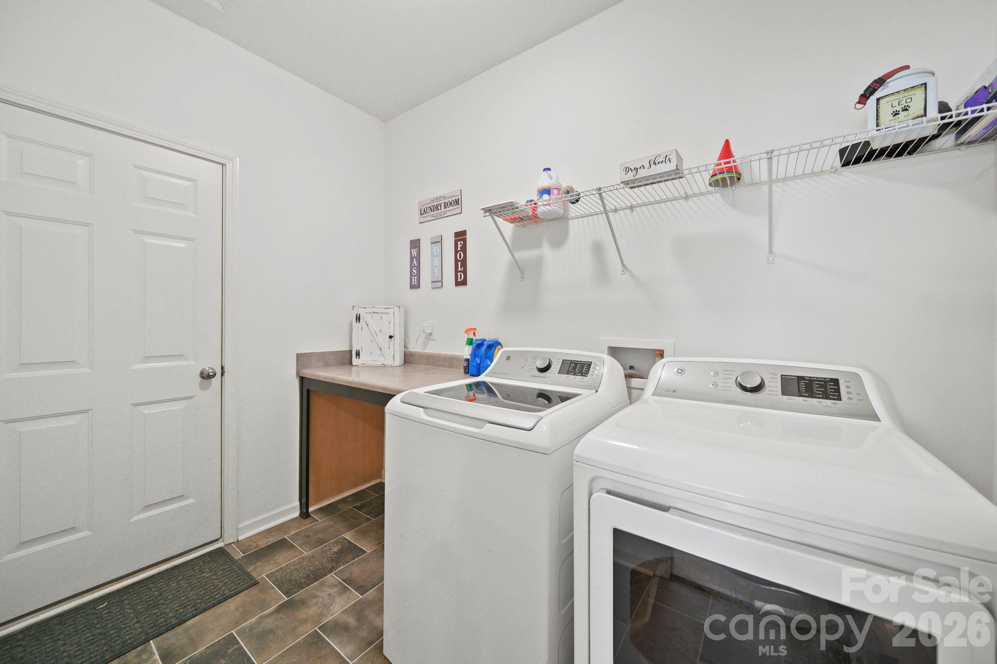 2015 McDonald Drive — Stanfield