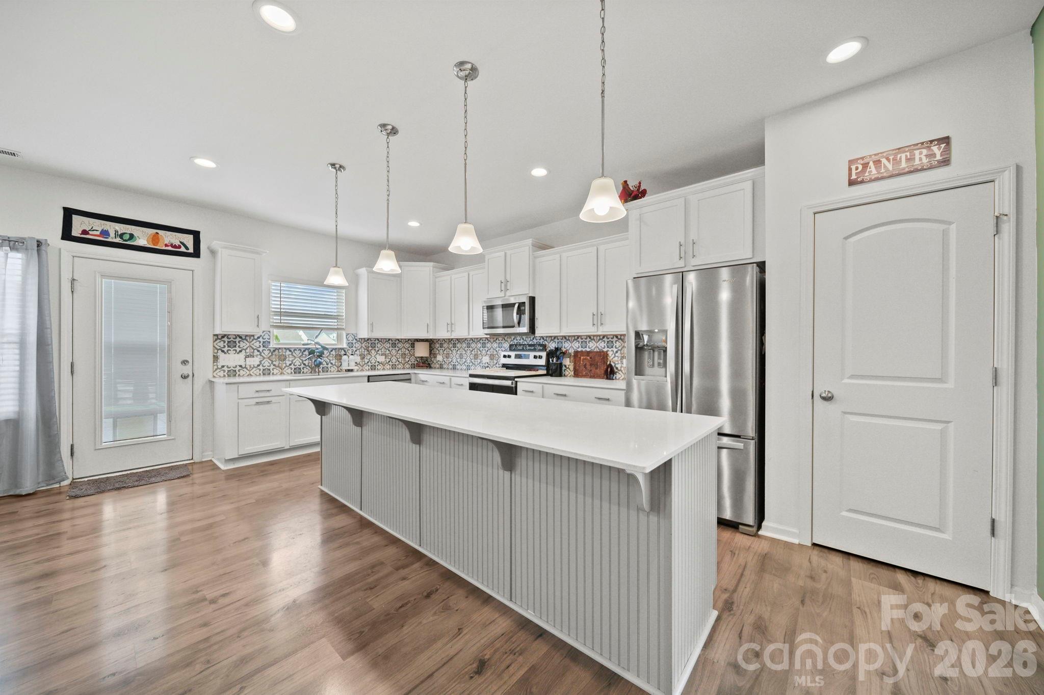 2015 McDonald Drive — Stanfield
