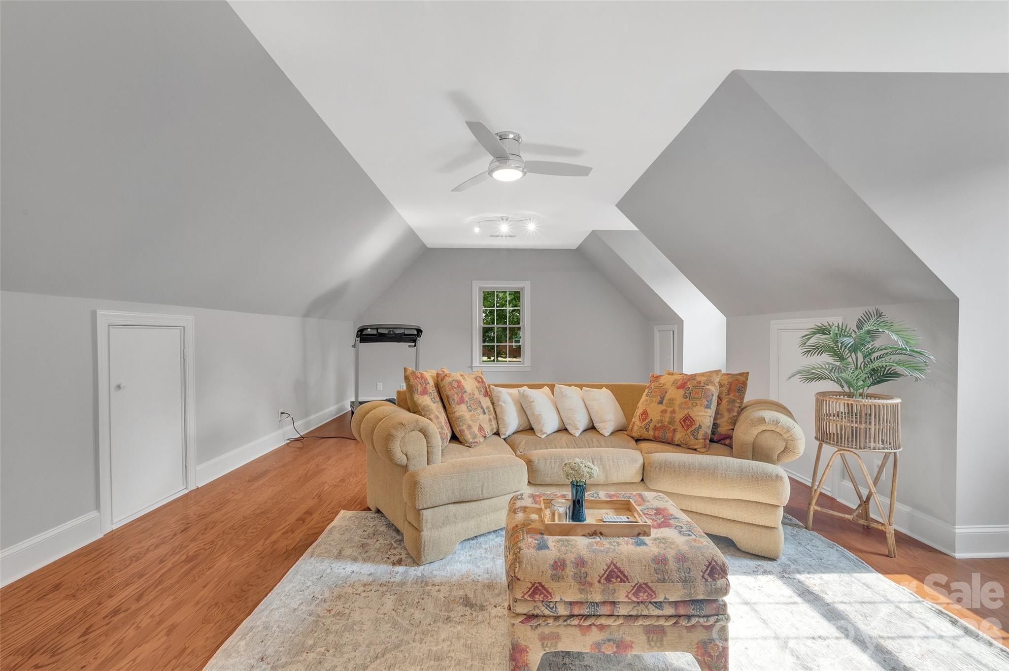 10108 Lampkin Way — Charlotte
